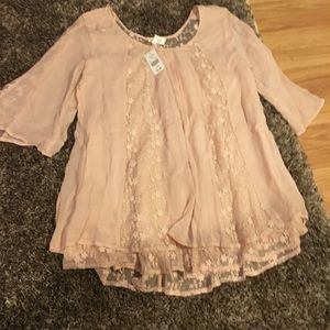 NWT Sweet Magnolia Blouse Size L